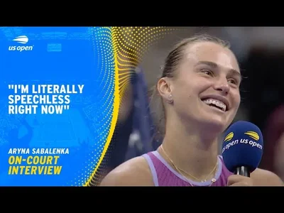 Aryna Sabalenka sans voix, heureuse, amoureuse et fière après avoir remporté le titre de l'US Open 2024.