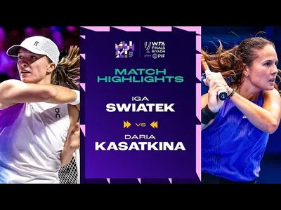 Moments forts de Swiatek contre Kasatkina en phase de groupes des finales WTA