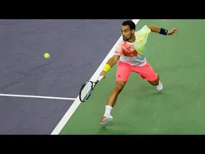 Perfect lob from Fognini over Djokovic in Shanghai