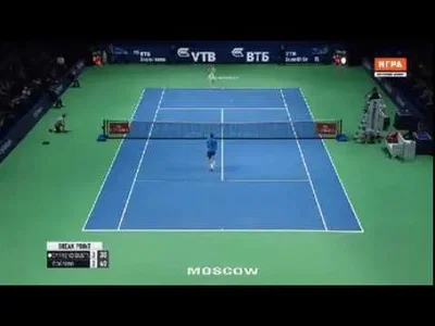 Fognini hits a lob behind the back against Carreno Busta in Moscow