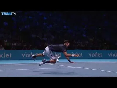 Thiem passes a diving Djokovic in London ATP Finals