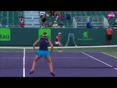 Huge defense from Flipkens against Brady in Miami