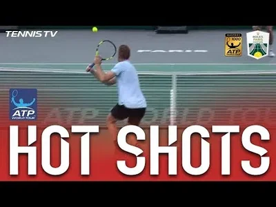 Sock looks like a wall at the net against Benneteau in Paris