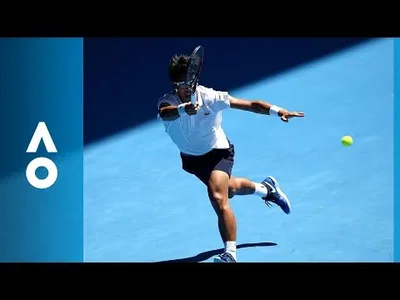 Top 5 hot shots of Wednesday at the Australian Open