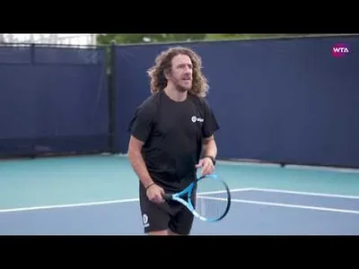 Regardez Carles Puyol jouer au tennis avec Muguruza à Miami