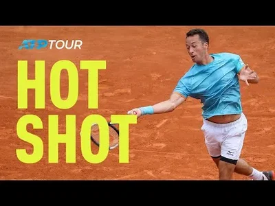 Kohlschreiber hits Djokovic after big rally at Monte-Carlo