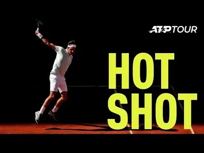 Federer's must-see drop & drive against Thiem in Madrid