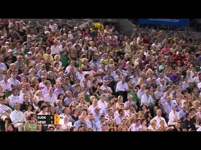 Djokovic wrongfooted lob