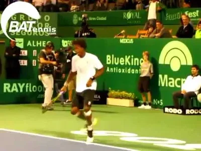 Gael Monfils dancing on LMFAO during training