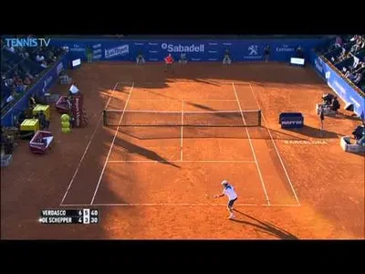 Verdasco hits the Hot Shot of Wednesday in Barcelona