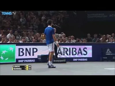 Superb defence forehand from Djokovic against Wawrinka in Paris