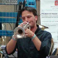 vincenzo.huella