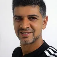 Ricardo .