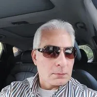 Nicolas B.