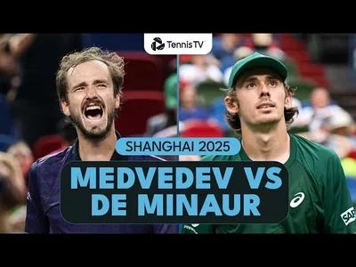 Daniil Medvedev vs Alex De Minaur en images | Quart de finale Shanghai 2025