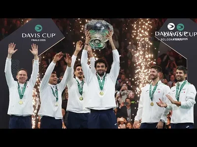 Joie pure pour l'Italie qui a soulevé la Coupe Davis pour la troisième fois consécutive !