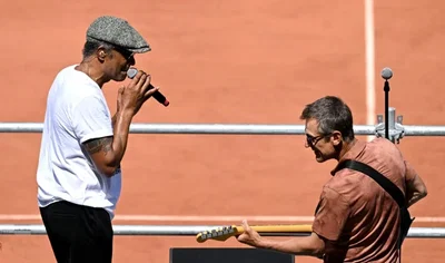 Quand les stars du tennis changent de terrain : de Noah chanteur, à Safin député, un autre match, celui de la reconversion