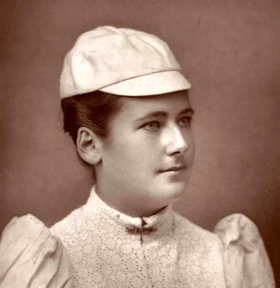 Lottie Dod, la pionnière oubliée : quand une championne défiait les meilleurs joueurs masculins en 1888
