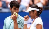 Emma Raducanu compara o ténis masculino e feminino: « A bola é muito mais pesada nos homens »
