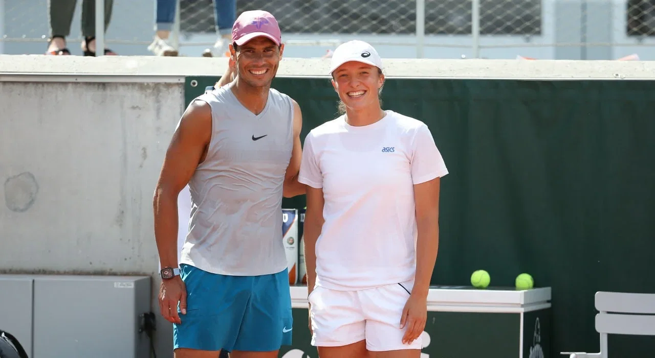 Swiatek : « J’étais vraiment honorée » après ses séances avec Nadal