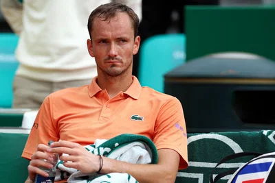 « Si tu perds comme ça... » : Medvedev marqué par sa claque 6-0, 6-0 à Monte-Carlo