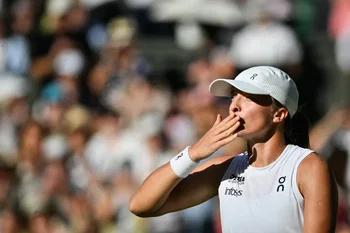 Vidéo - Iga Swiatek surprend tout le monde… loin des courts de tennis