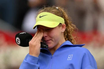 « Laissez-la tranquille » : Stubbs monte au créneau après la défaite d’Andreeva à Madrid