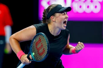 Toujours en froid, Ostapenko et Kalinskaya évitent la poignée de main à Rome