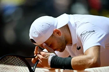 Le calvaire continue pour Dimitrov : une sixième défaite consécutive avant Roland-Garros