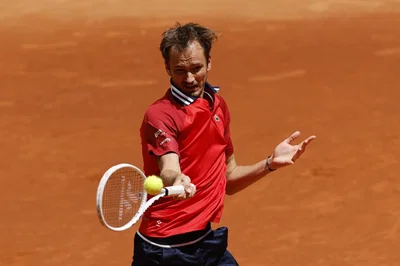 « Il n’y a que Medvedev qui peut faire ça » : l’analyse de Benoît Maylin sur son set face à Sinner à Rome