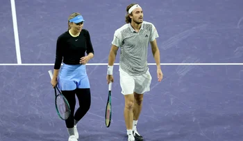 Le clan Badosa charge Tsitsipas : « Il supportait mal que Paula brille davantage »