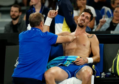 Blessé, Kokkinakis a renoncé à son deuxième tour contre Vacherot à Adélaïde