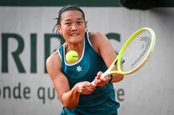« C’était compliqué de gérer ses émotions » : Tan savoure sa victoire au deuxième tour des qualifications à Roland-Garros