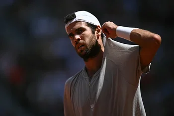 Khachanov trop solide pour Géa : le Russe conserve son invincibilité au premier tour de Roland-Garros