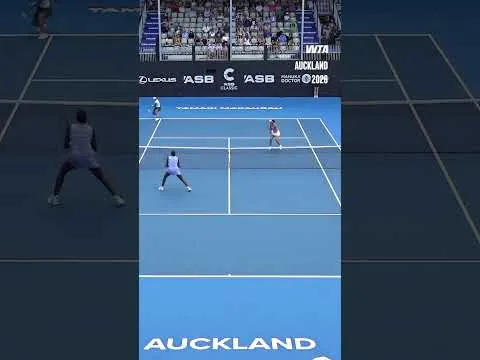 Jovic bat Eala à Roland Garros 2026 – 1er tour