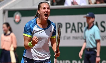 Parry renversante : la Française écarte Kalinina et rejoint le deuxième tour à Roland-Garros