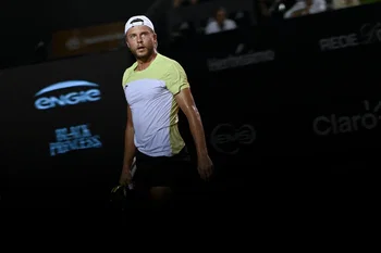 « Je sens que j’ai besoin de faire une pause » : Muller s’exprime après son abandon à Roland-Garros