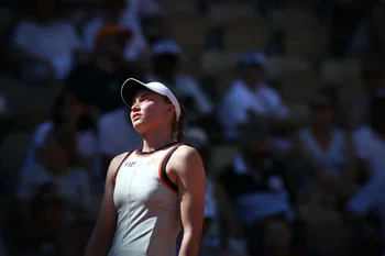 Immense sensation à Roland-Garros : Rybakina éliminée dès le deuxième tour par Starodubtseva !