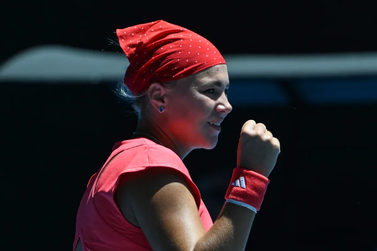 Roland-Garros : Chwalinska renverse Sakkari et poursuit son conte de fées, Shnaider en huitièmes