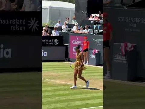 Osaka bat Alexandrova au tournoi sur gazon 2026 – Quart de finale