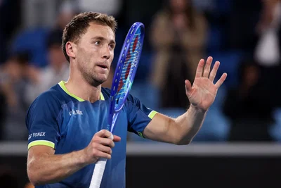Casper Ruud bat son record d'aces sur un match : « Peut-être que je deviens un grand serveur ! »