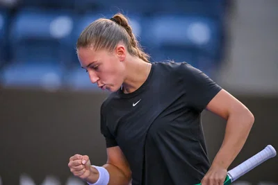 Monterrey: Diane Parry till sin första WTA-final – räddade sju matchbollar