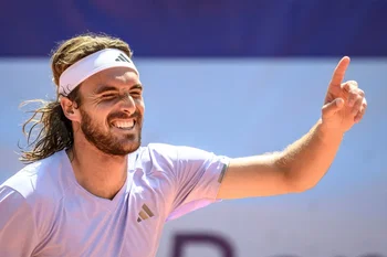 „Жена ми обожава цитатите ви“: Охранителят разсмя Циципас на US Open