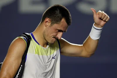 Tomic krossar motståndaren på 56 minuter i Guangzhou-premiären