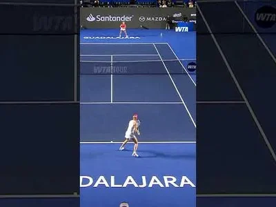 Peyton Stearns pokonuje Liudmilę Samsonovą w Guadalajara Open Akron 2026 – półfinał
