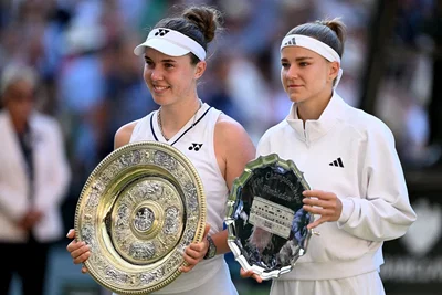 Billie Jean King Cup: Noskova e Muchova reunidas após a final de Wimbledon: «A nossa relação não mudou»