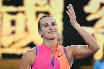 Aryna Sabalenka surclasse Jovic et rejoint le dernier carré à Melbourne !