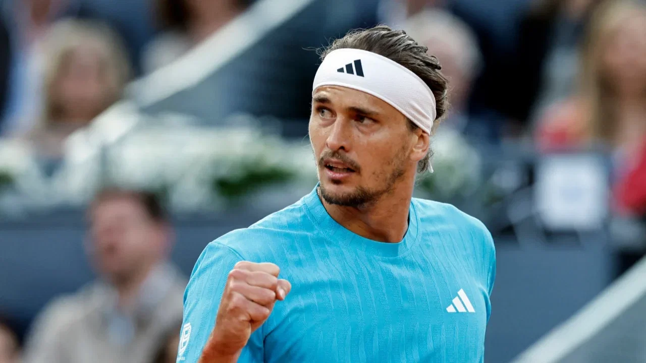 Alexander Zverev Set to Become World No. 1 as Jannik Sinner Ends His Season