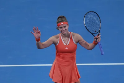 Muchova et Sakkari se retirent du WTA 1000 de Dubaï après leur parcours à Doha