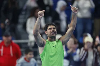 Alcaraz pokonuje Rinderknecha i awansuje do 1/8 finału w Dohy